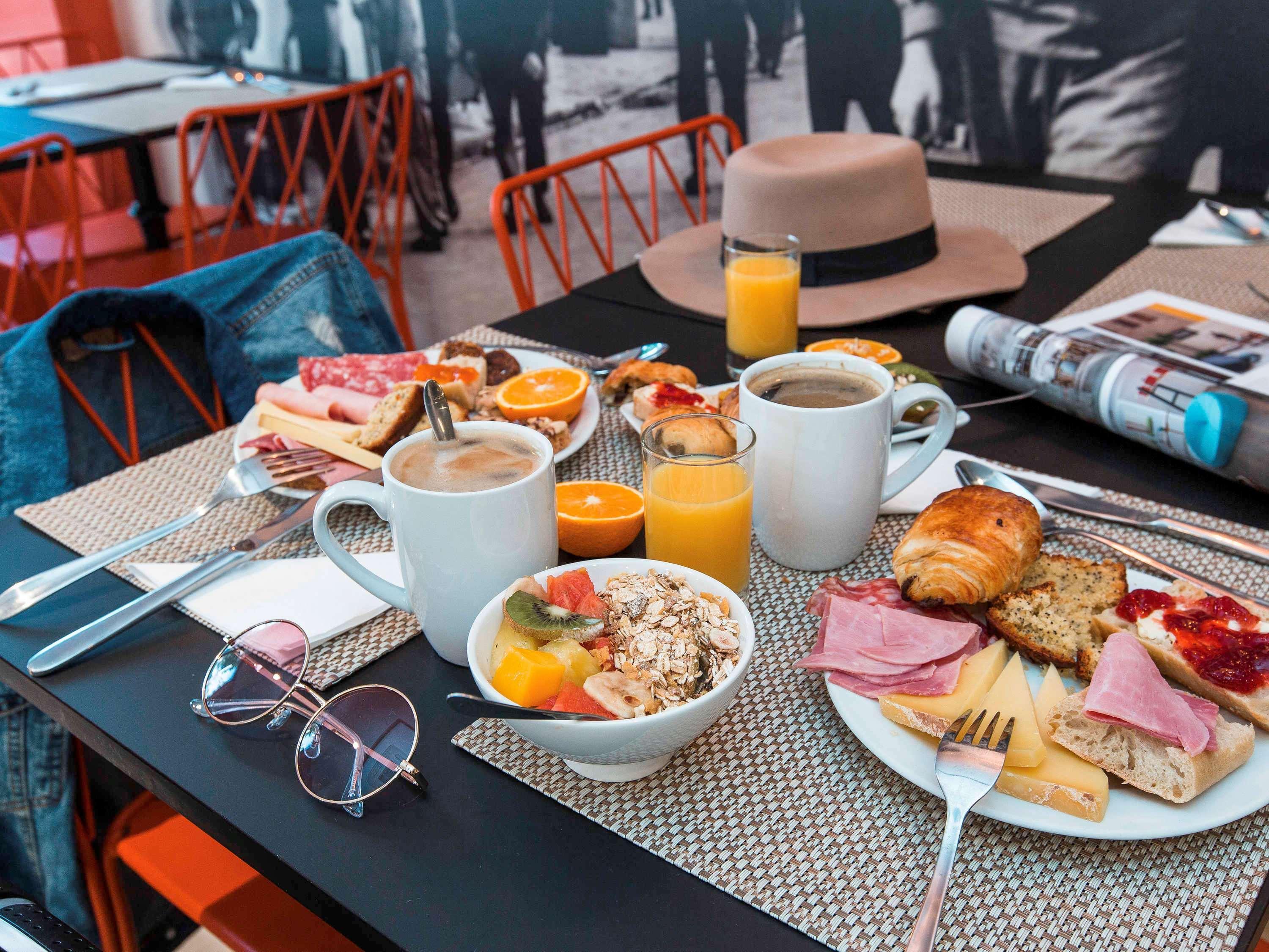 Ibis Styles Paris Mairie De Clichy Hotell Eksteriør bilde